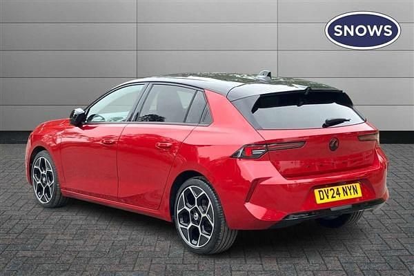 Used Vauxhall Astra Ultimate 130 HP (95 kW) 2024 Hot red Hatchback