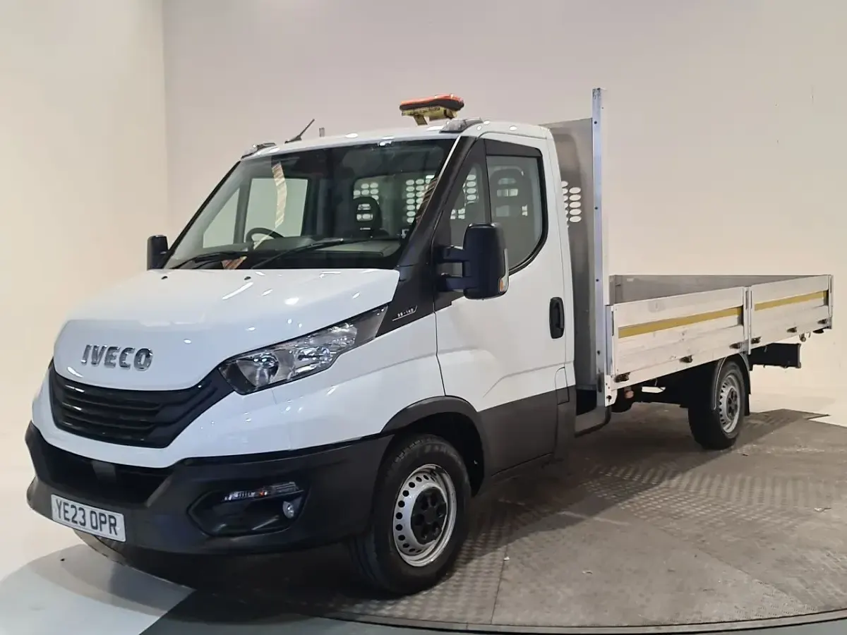 Used Iveco Daily 136 HP (100 kW) 2023 White
