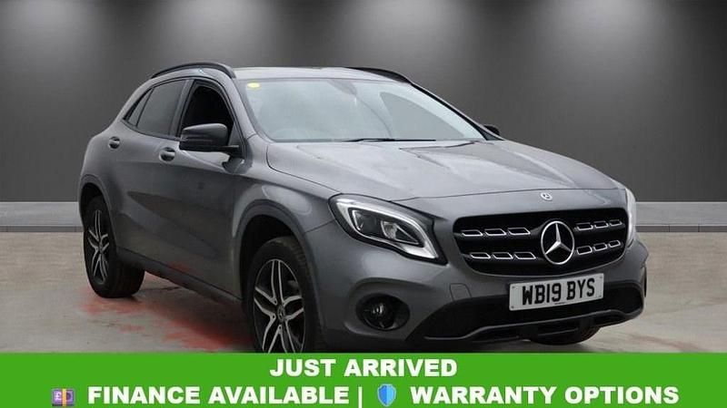 Used Mercedes GLA180 Urban 122 HP (89 kW) 2019 Grey SUV