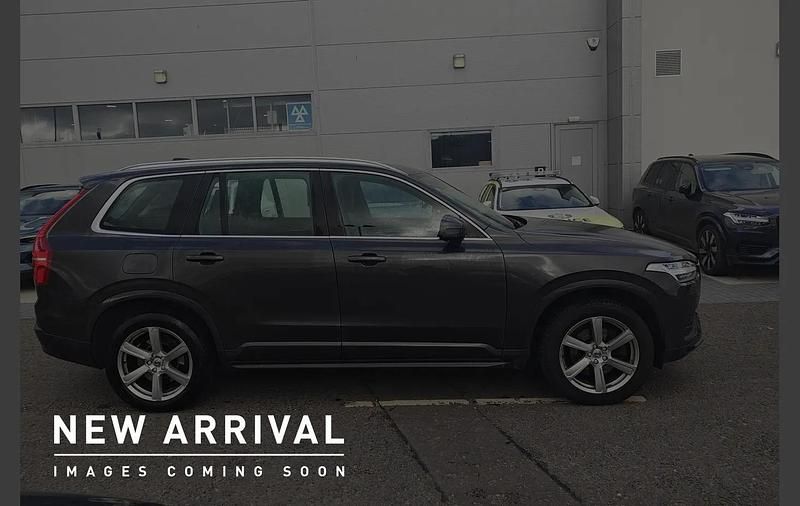 Used Volvo XC90 Core 247 HP (181 kW) 2022 Grey SUV