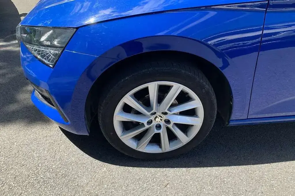 Used Skoda Scala SE L 94 HP (69 kW) 2022 Blue Hatchback