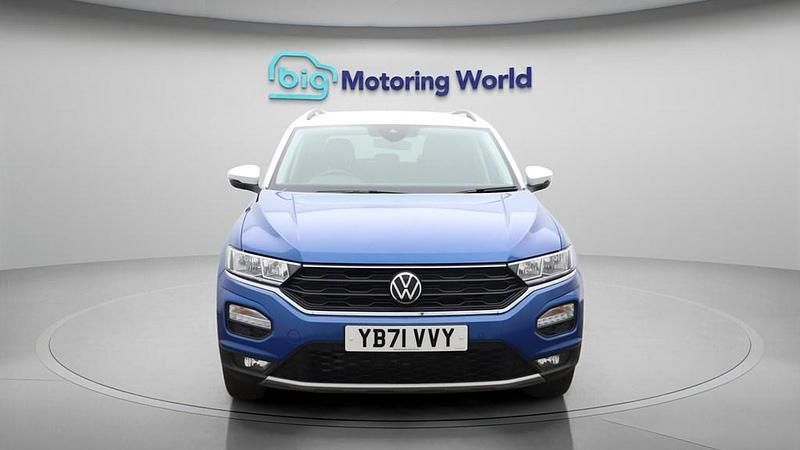 Used VW T-Roc Active 150 HP (110 kW) 2022 Blue SUV
