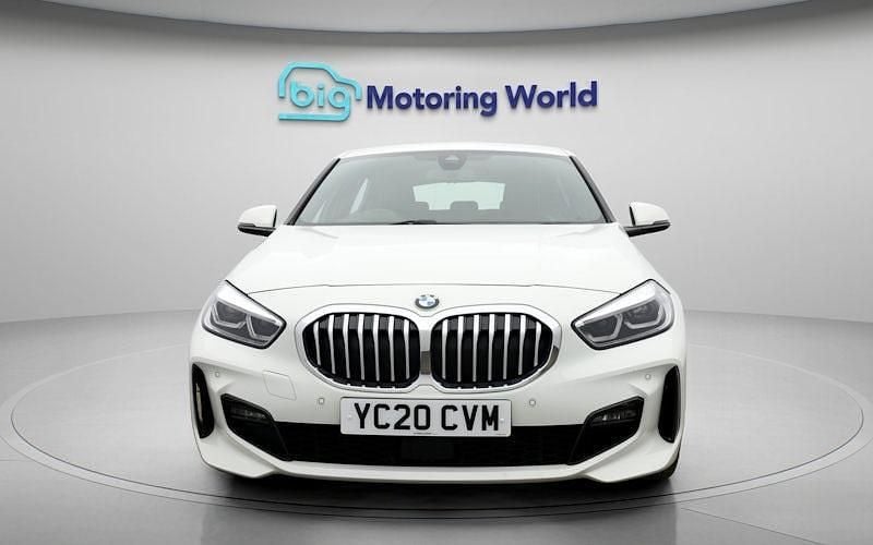 Used BMW 118 M Sport 140 HP (102 kW) 2020 White Hatchback