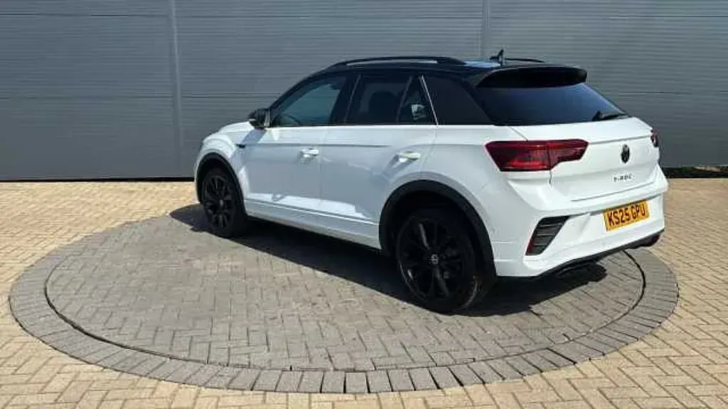 Used VW T-Roc 150 HP (110 kW) 2025 SUV