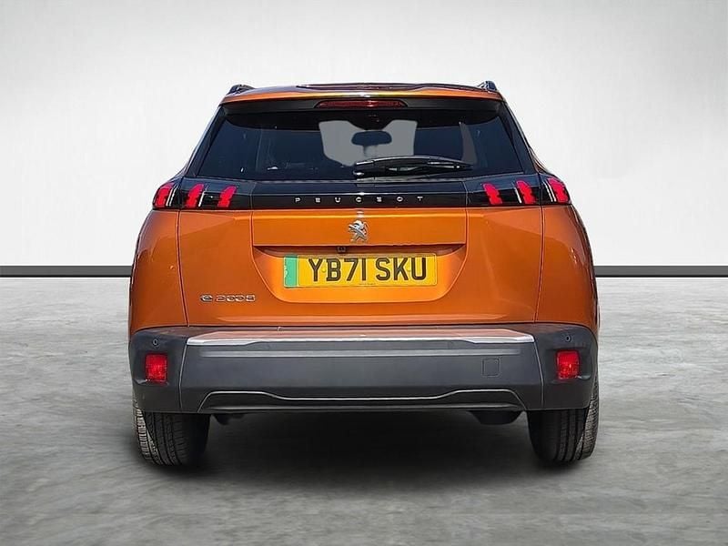 Used Peugeot e-2008 Allure Premium 98 kW (134 HP) 2022 Orange SUV