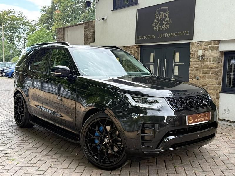Black Used 2021 Land Rover Discovery 5 SE SUV | £34,980 (A bit pricey) - Image 1/4