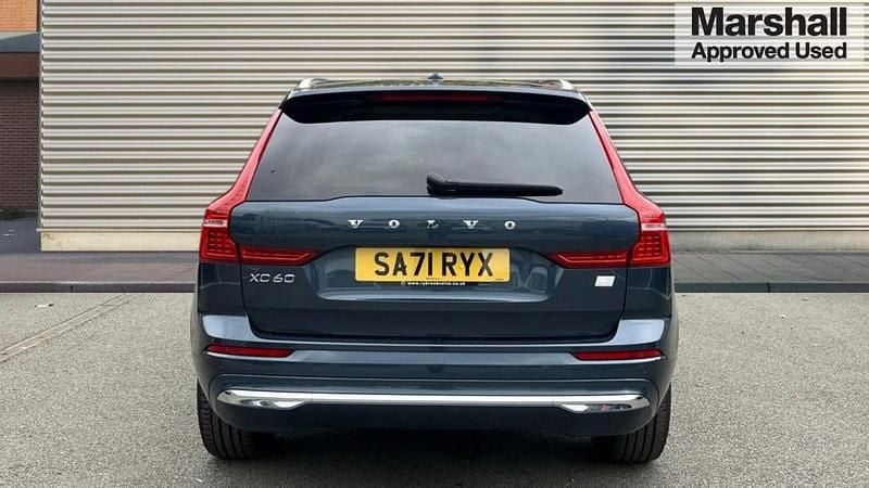 Used Volvo XC60 Inscription 340 HP (250 kW) 2021 Blue SUV