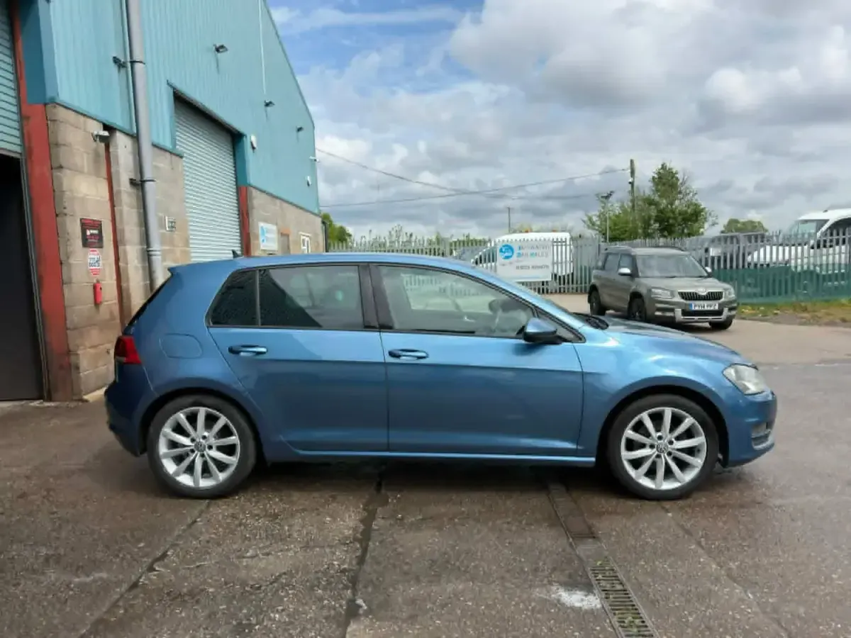 Używany VW Golf VII GT 150 KM (110 kW) 2013 Niebieski Hatchback