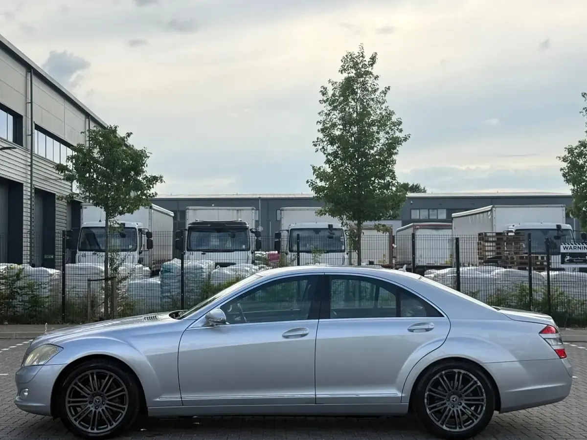 Used Mercedes S320 231 HP (169 kW) 2008 Silver Sedan