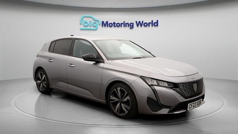 Used 2022 Peugeot 308 Allure | £17,700 (Fair price) - Image 1/4
