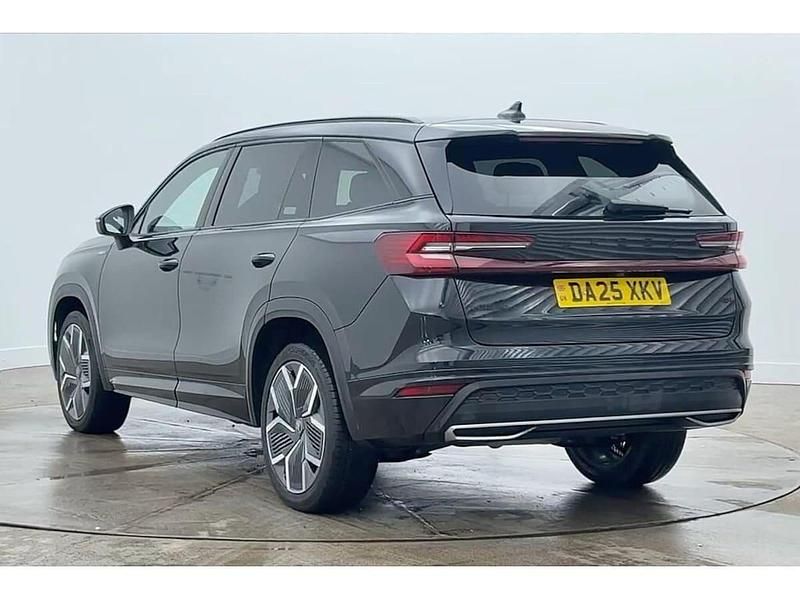 Used Skoda Kodiaq SportLine 142 HP (104 kW) 2025 Black magic pearl effect SUV