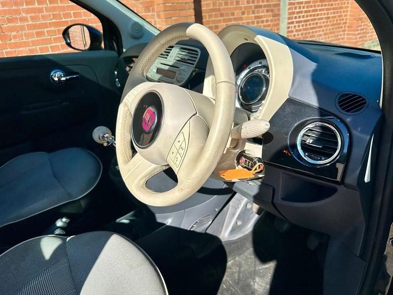 Usado Fiat 500 Lounge 69 HP (50 kW) 2015 Preto Citadino