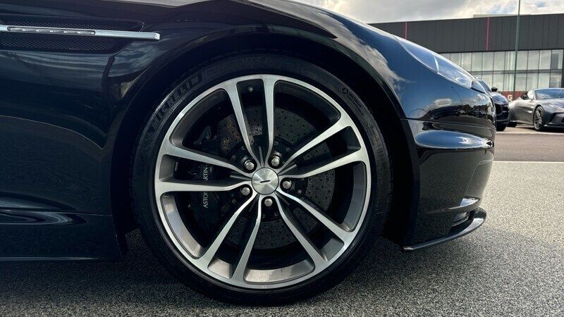 Used Aston Martin DBS 513 HP (377 kW) 2010 Black Cabriolet
