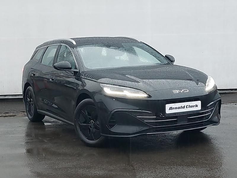 Black New 2025 BYD Seal Boost Estate | £33,195 (Fair price) - Image 1/4