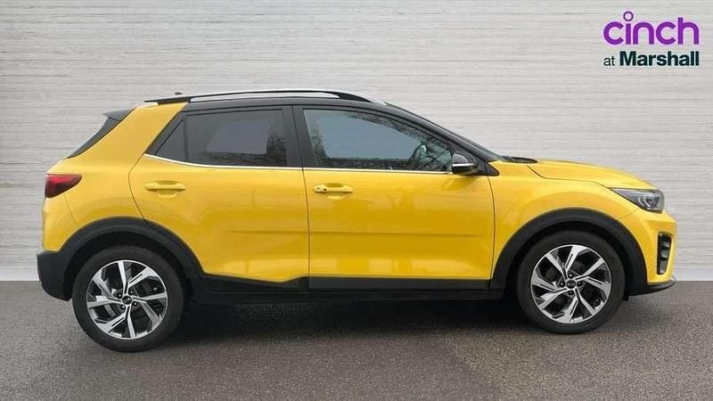 Used Kia Stonic GT-Line S 118 HP (86 kW) 2021 Yellow SUV