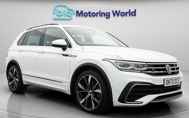 Used 2024 VW Tiguan R-line SUV | £25,100 (Good price) - Image 1/4