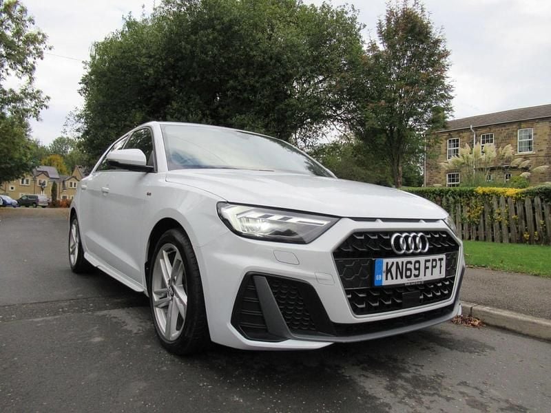 White Used 2019 Audi A1 Sportback S-Line Hatchback | £13,495 (A bit pricey) - Image 1/4