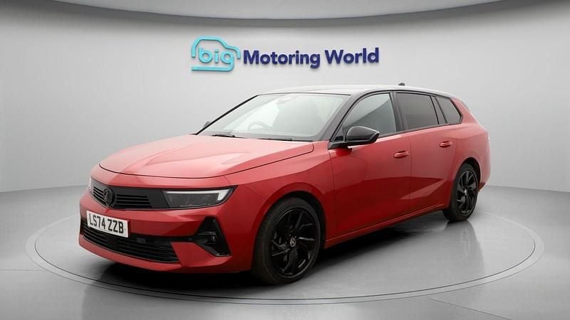 Used Vauxhall Astra S 131 HP (96 kW) 2024 Red Estate