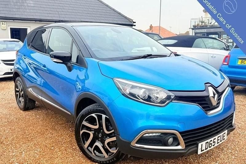 Used Renault Captur Dynamique 90 HP (66 kW) 2015 Blue SUV