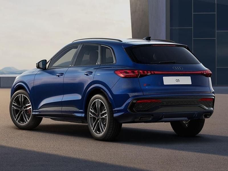 New Audi Q5 Comfort 268 HP (197 kW) 2026 Blue SUV