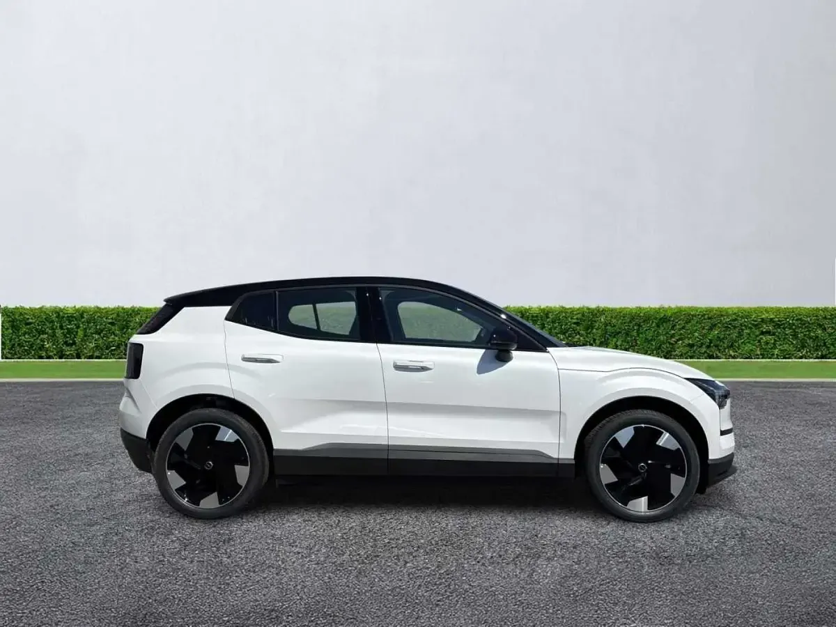New Volvo EX30 Plus 200 kW (272 HP) 2026 Brown SUV