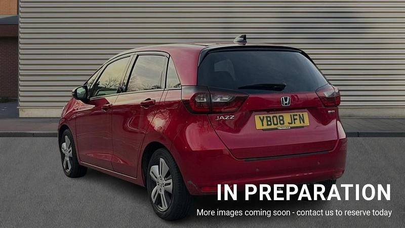 Used Honda Jazz Hybrid 109 HP (80 kW) 2021 Red Hatchback