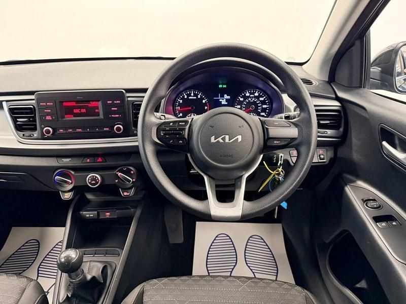 Used Kia Rio Air 85 HP (62 kW) 2023 Black Hatchback