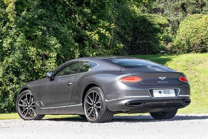 Used Bentley Continental 635 HP (467 kW) 2018 Grey Coupe
