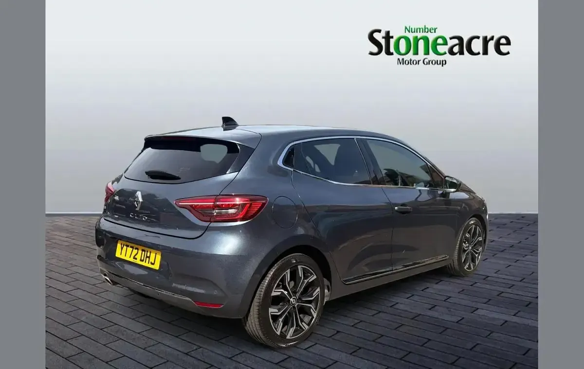 Used Renault Clio Techno 90 HP (66 kW) 2022 Grey Hatchback