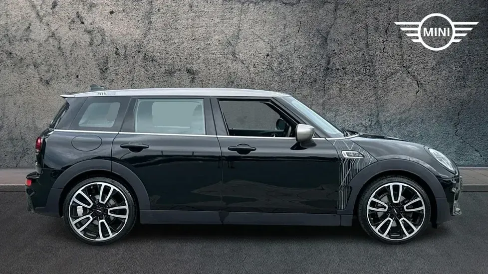 Used Mini Cooper S Clubman 176 HP (129 kW) 2023 Black Estate