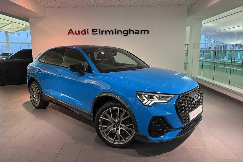 Blue Used 2020 Audi Q3 Advanced SUV | £35,461 (Expensive) - Image 1/4
