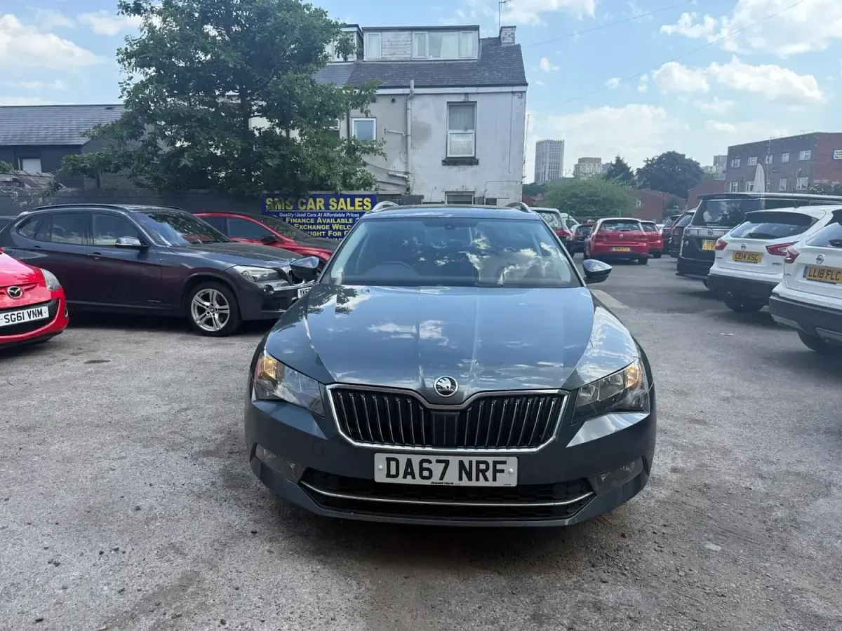 Used Skoda Superb SE Technology 190 HP (139 kW) 2017 Grey Estate