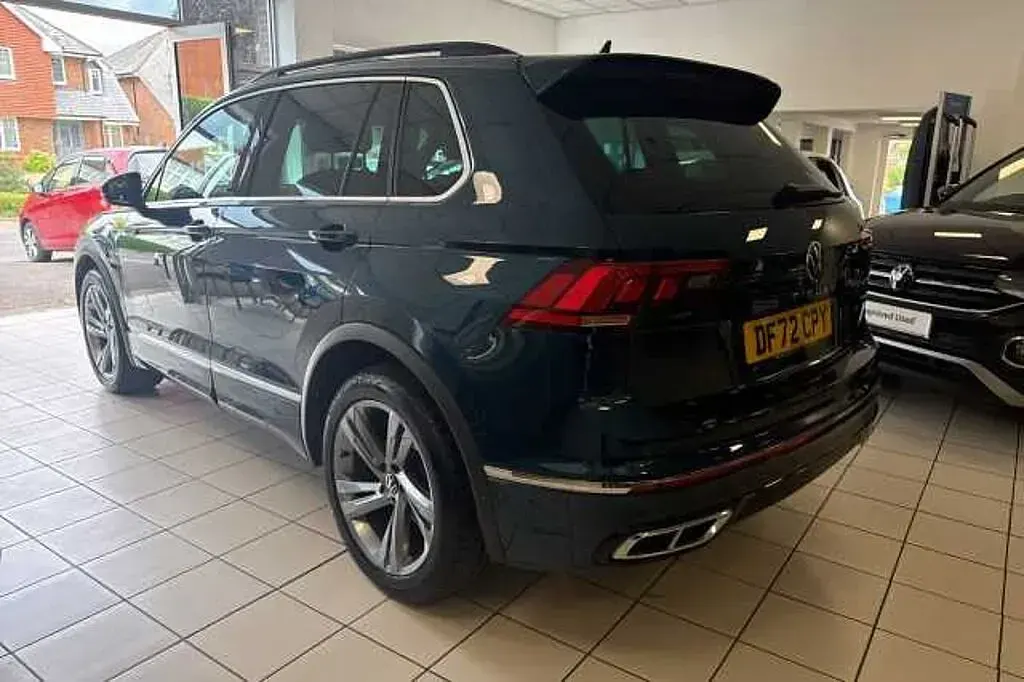 Used VW Tiguan R-line Edition 150 HP (110 kW) 2023 Blue SUV