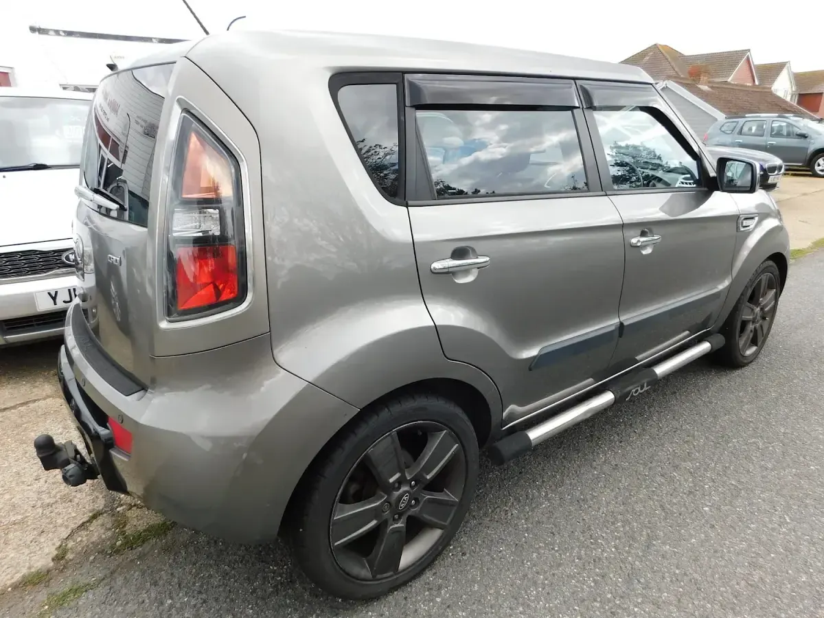 Used Kia Soul 126 HP (92 kW) 2011 Silver SUV