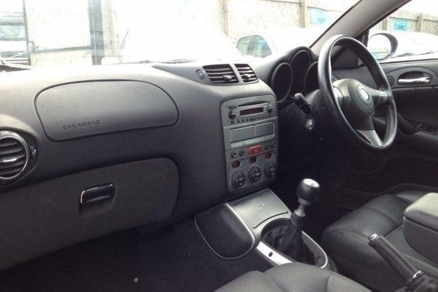 Image 2/4