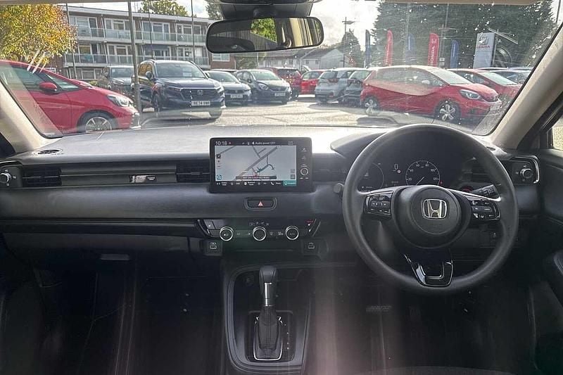 Used Honda HR-V Elegance 131 HP (96 kW) 2023 Sand khaki SUV