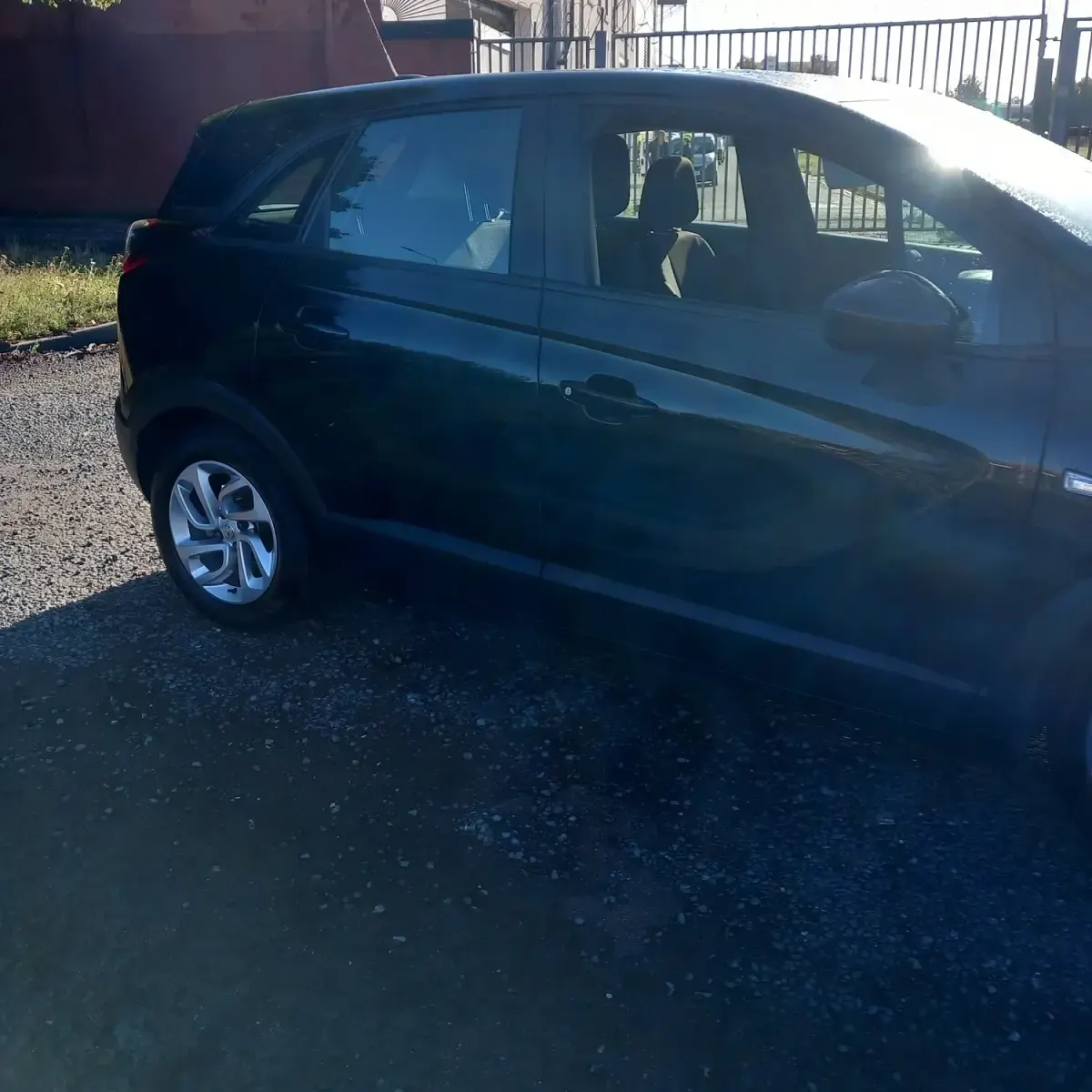 Used Vauxhall Crossland X 81 HP (59 kW) 2018 Black SUV