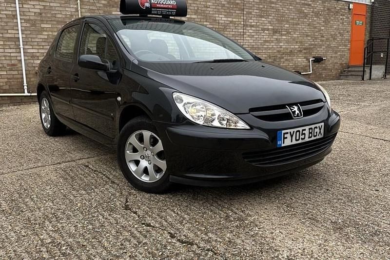 Black Used 2005 Peugeot 307 S Hatchback | £1,788 (Good price) - Image 1/1