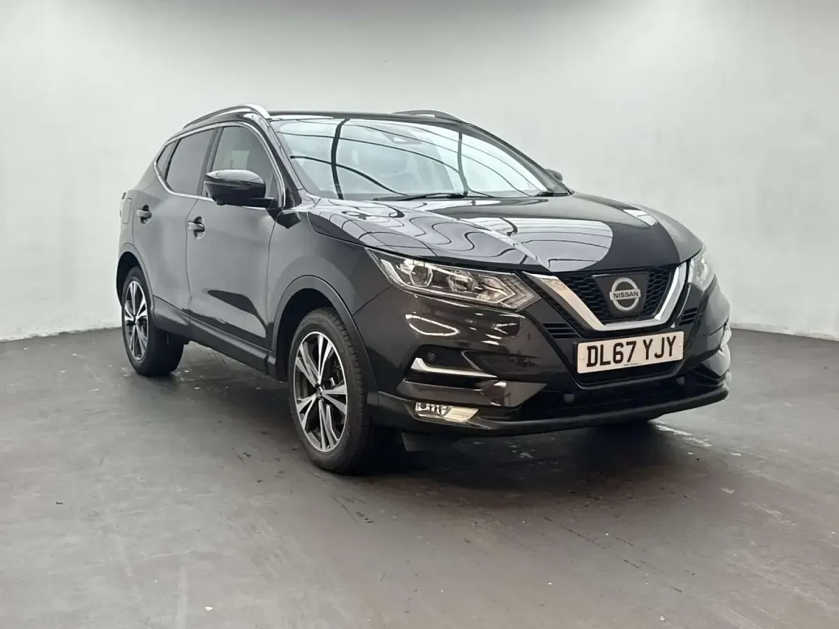 Used Nissan Qashqai N-Connecta 2017 Black SUV