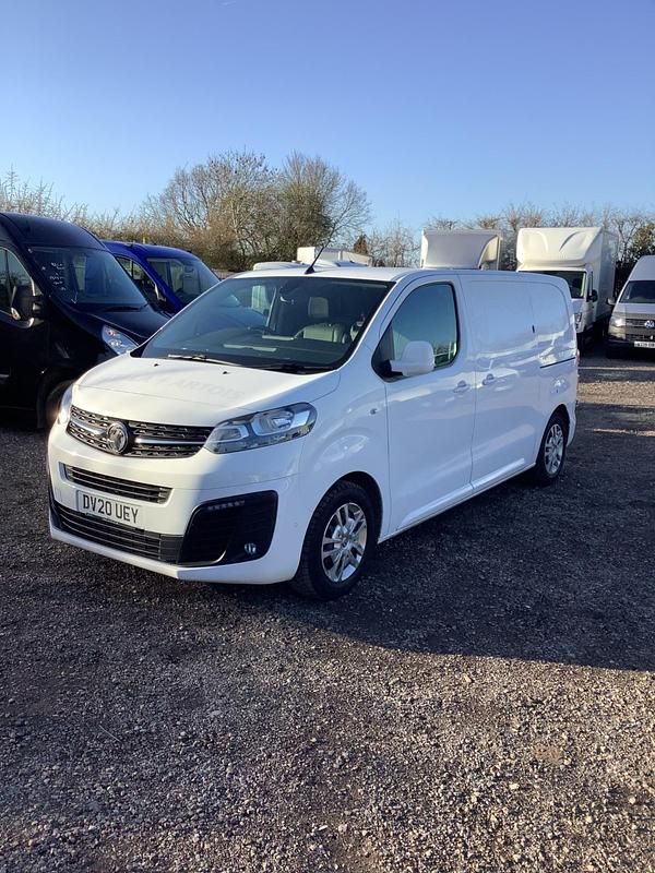 Used Vauxhall Vivaro Sportive 100 HP (73 kW) 2020 White MPV