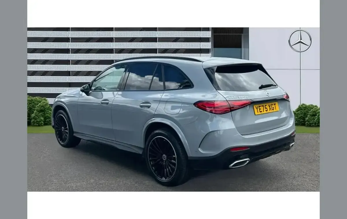 Used Mercedes GLC300 Urban 308 HP (226 kW) 2025 Grey SUV