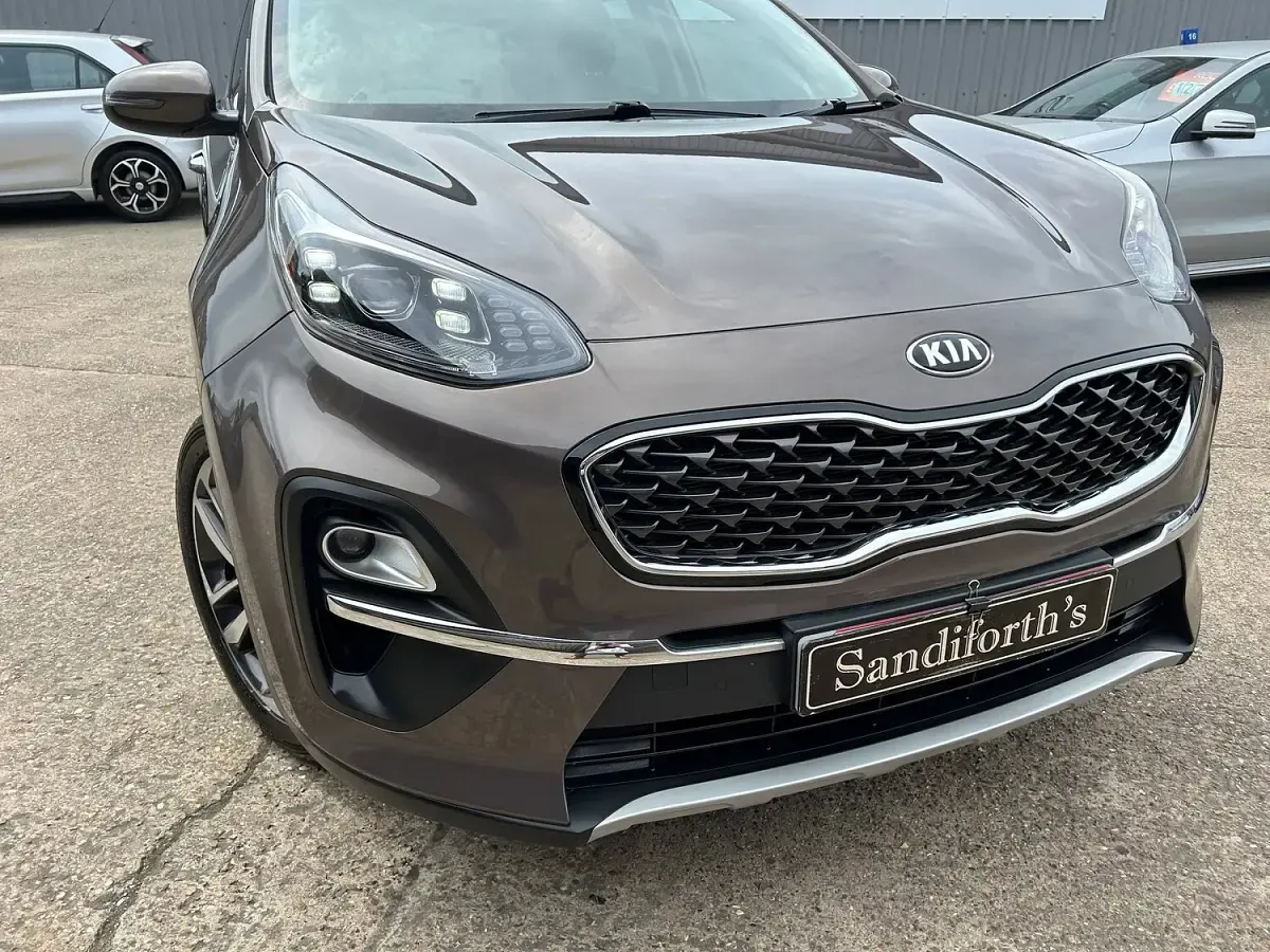 Used Kia Sportage 136 HP (100 kW) 2021 Brown SUV