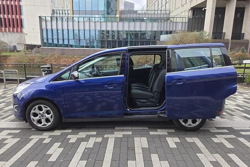 Used Ford Grand C-Max Zetec 2014 Blue MPV