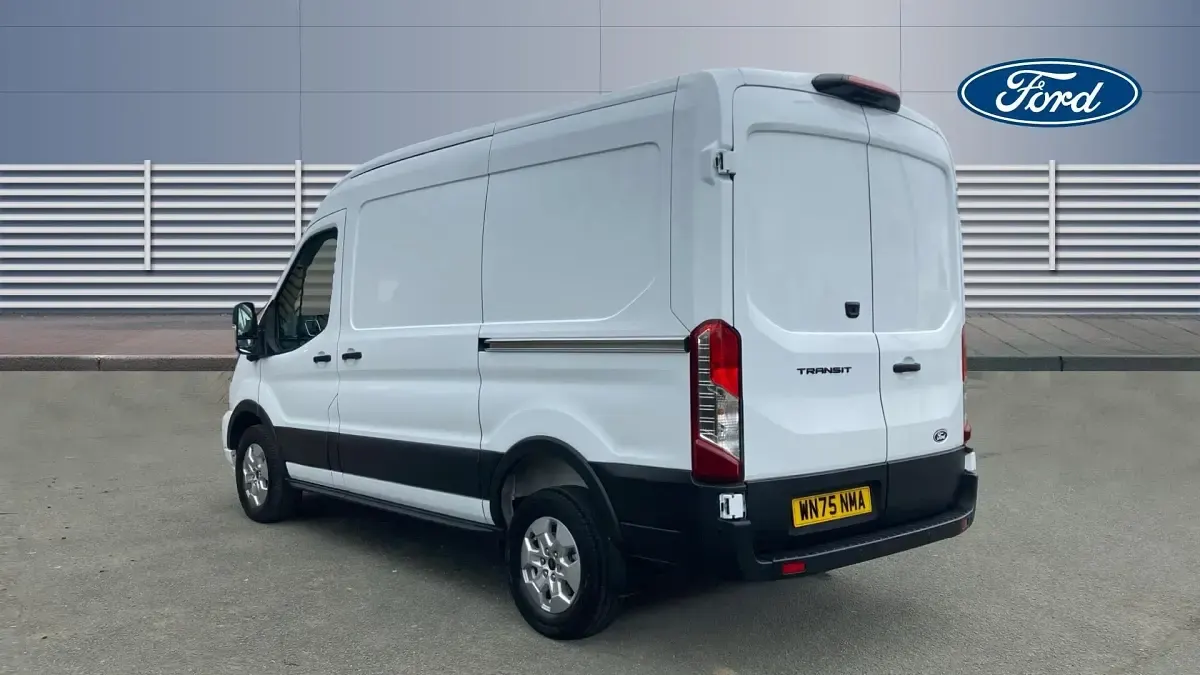 New Ford Transit Limited 130 HP (95 kW) 2025 Van