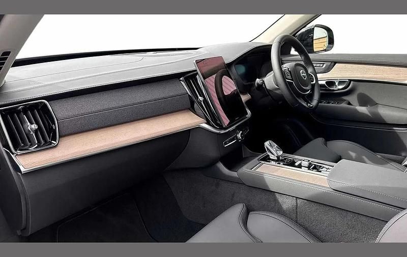 Used Volvo XC90 Plus 449 HP (330 kW) 2026 Grey SUV