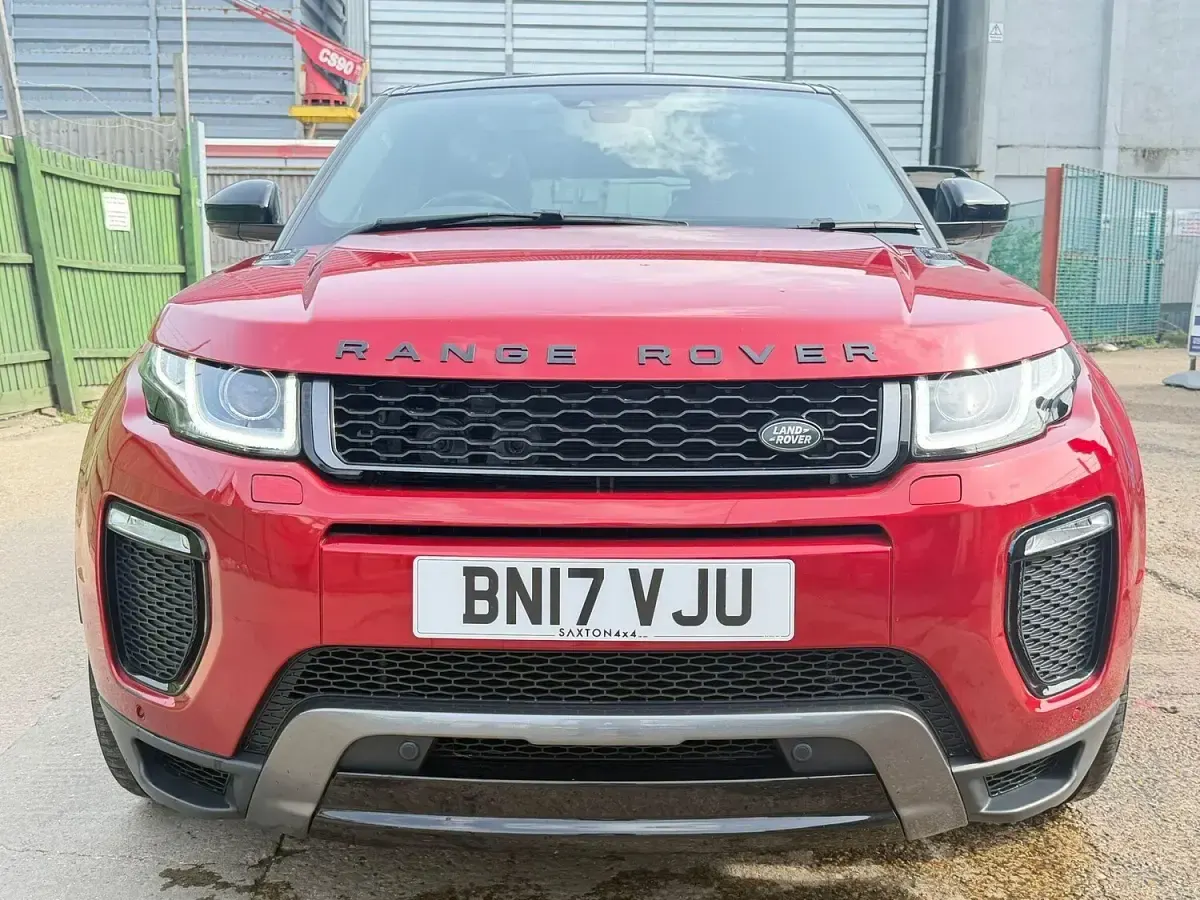 Used Land Rover Range Rover evoque HSE Dynamic 2017 Red Estate