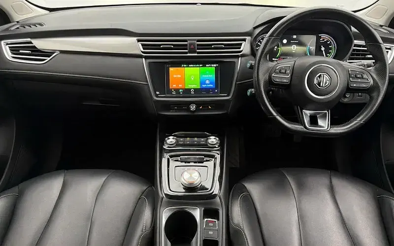 Used MG MG5 EV Exclusive 114 kW (156 HP) 2022 Silver Estate