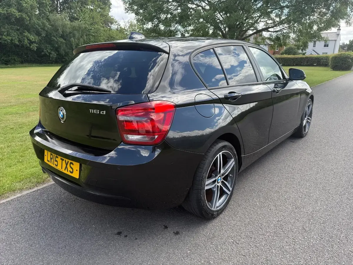 Used BMW 116 Sport Line 114 HP (83 kW) 2015 Black Hatchback