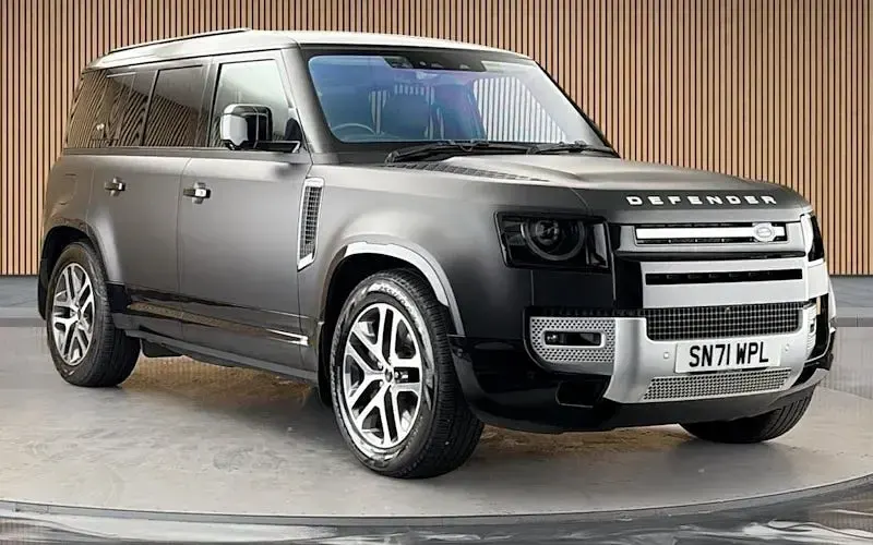 Used Land Rover Defender 404 HP (297 kW) 2023 SUV