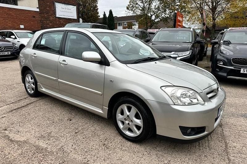 Silver Used 2006 Toyota Corolla Hatchback | £2,000 (Fair price) - Image 1/1